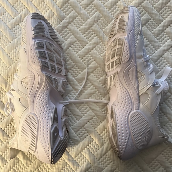 Nike EDGE sneakers - Picture 3 of 3